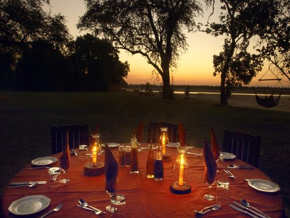 Tafika Lodge - Dining 